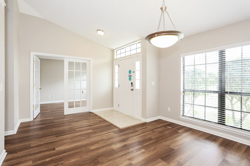 2,280/Mo, 2479 Coachman Lakes Dr Jacksonville, FL 32246 Foyer View
