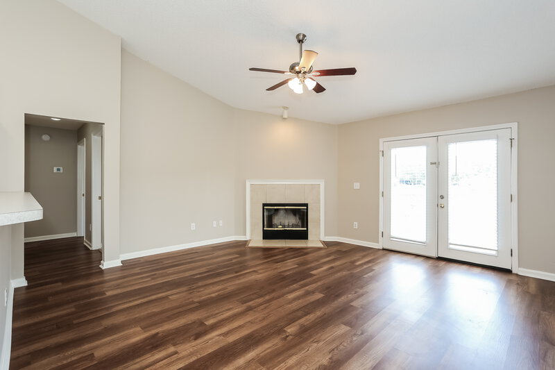 2,280/Mo, 2479 Coachman Lakes Dr Jacksonville, FL 32246 Living Room View