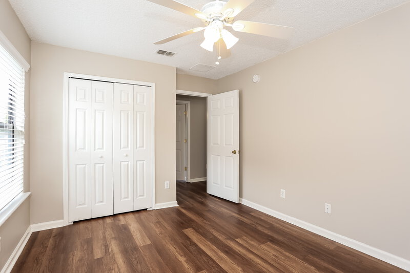 2,280/Mo, 2479 Coachman Lakes Dr Jacksonville, FL 32246 Bedroom View