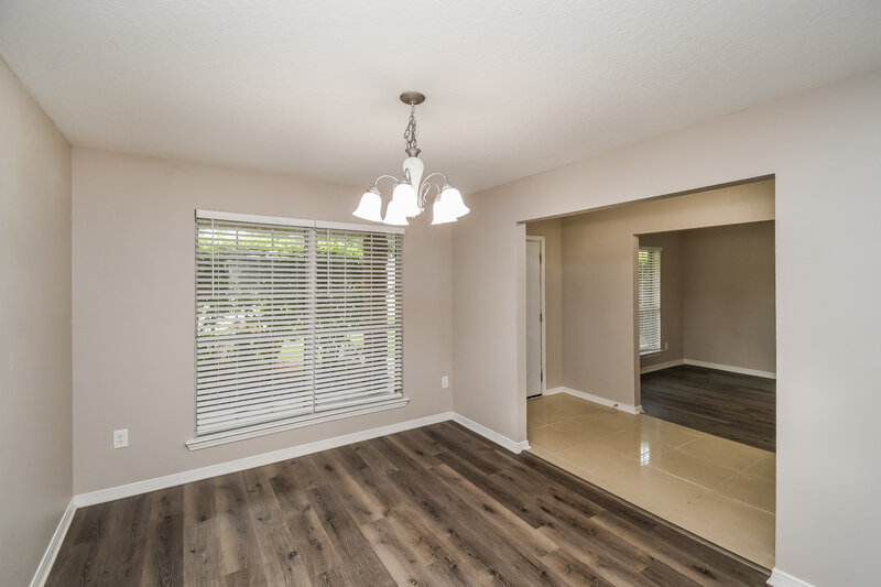 1,895/Mo, 3248 Silverado Cir Green Cove Springs, FL 32043 Dining Room View
