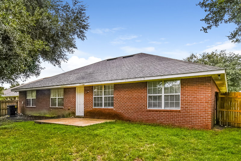 1,895/Mo, 3248 Silverado Cir Green Cove Springs, FL 32043 Rear View