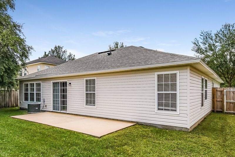 2,060/Mo, 11504 Bonnie Lakes Ct Jacksonville, FL 32221 Rear View