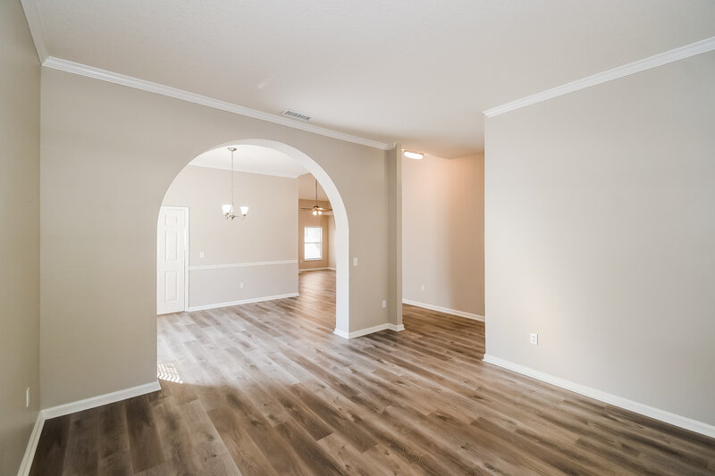 2,330/Mo, 5032 Toproyal Ln Jacksonville, FL 32277 Den View 2