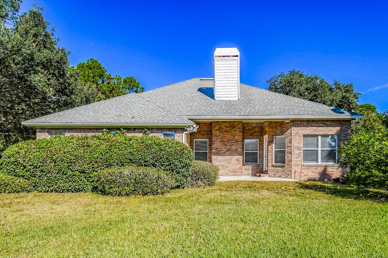 2,330/Mo, 5032 Toproyal Ln Jacksonville, FL 32277 Rear View