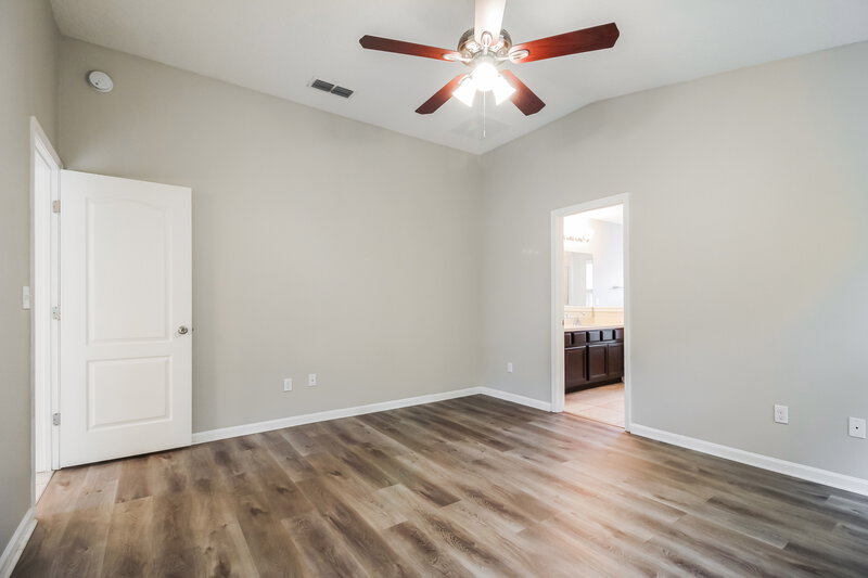 2,220/Mo, 15859 Rachel Creek Dr Jacksonville, FL 32218 Main Bedroom View 2