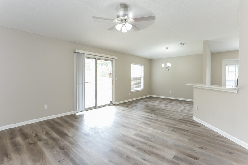 2,055/Mo, 3318 Side Out Ct Jacksonville, FL 32277 Living Room View