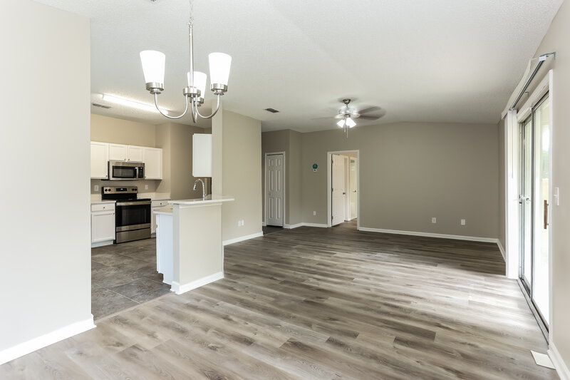 2,055/Mo, 3318 Side Out Ct Jacksonville, FL 32277 Living Room View 3