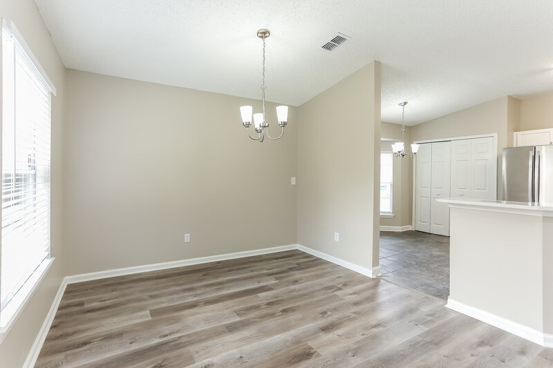 2,055/Mo, 3318 Side Out Ct Jacksonville, FL 32277 Dining Room View
