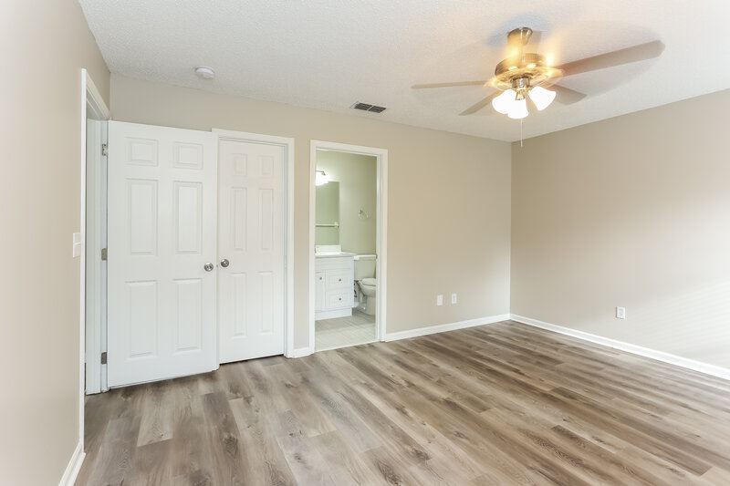 2,055/Mo, 3318 Side Out Ct Jacksonville, FL 32277 Main Bedroom View