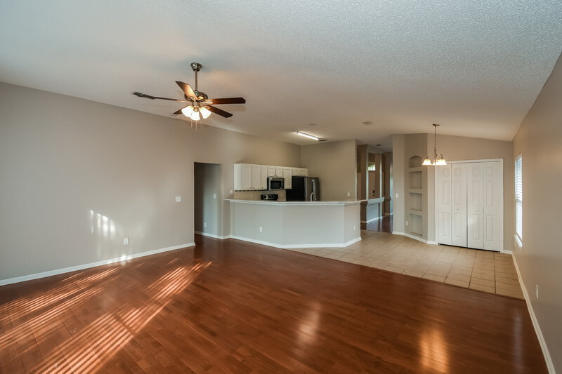 2,900/Mo, 3270 Deuce Ct Jacksonville, FL 32277 Living Room View 2