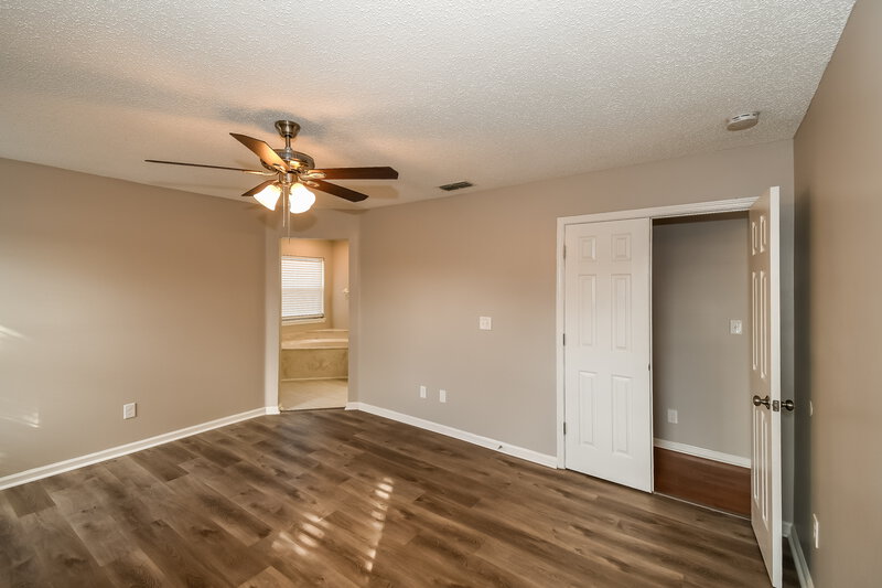 2,900/Mo, 3270 Deuce Ct Jacksonville, FL 32277 Main Bedroom View 2