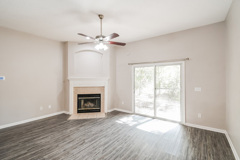 1,755/Mo, 2372 Cherokee Cove Trail Jacksonville, FL 32221 Living Room View 3
