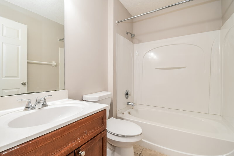 1,755/Mo, 2372 Cherokee Cove Trail Jacksonville, FL 32221 Bathroom View