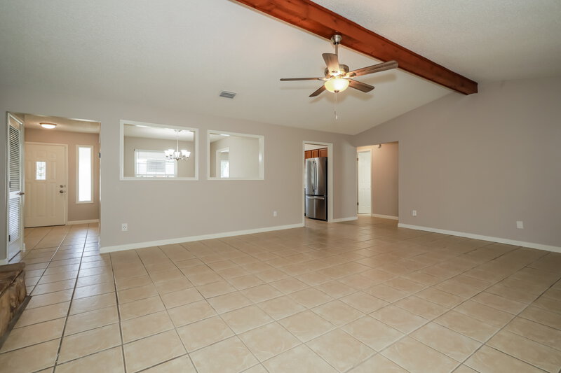 2,375/Mo, 11040 W MANDARIN STATION DR Jacksonville, FL 32257 Living Room View 2