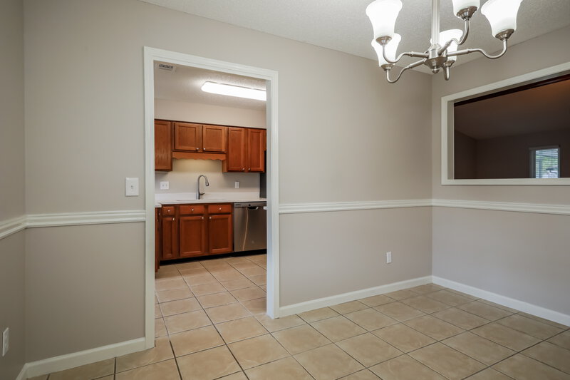 2,375/Mo, 11040 W MANDARIN STATION DR Jacksonville, FL 32257 Dining Room View