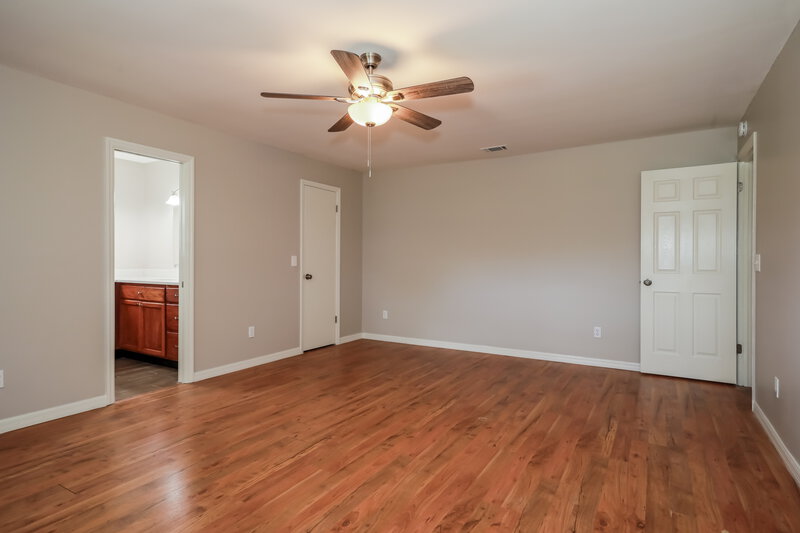 2,375/Mo, 11040 W MANDARIN STATION DR Jacksonville, FL 32257 Main Bedroom View