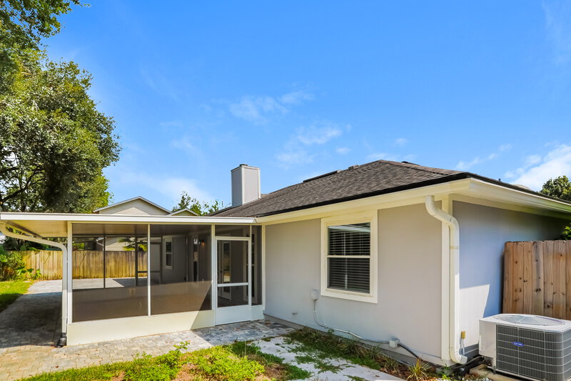 2,375/Mo, 11040 W MANDARIN STATION DR Jacksonville, FL 32257 Rear View 2