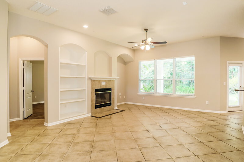 2,425/Mo, 213 Lige Branch Ln Jacksonville, FL 32259 Living Room View