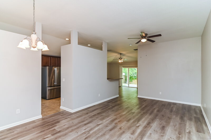 1,810/Mo, 6311 Rolling Tree Street Jacksonville, FL 32222 Living Room View