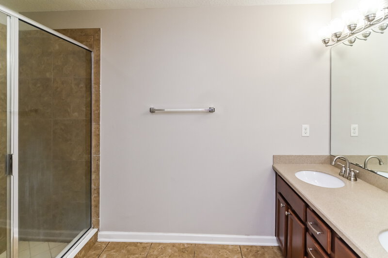 1,810/Mo, 6311 Rolling Tree Street Jacksonville, FL 32222 Main Bathroom View