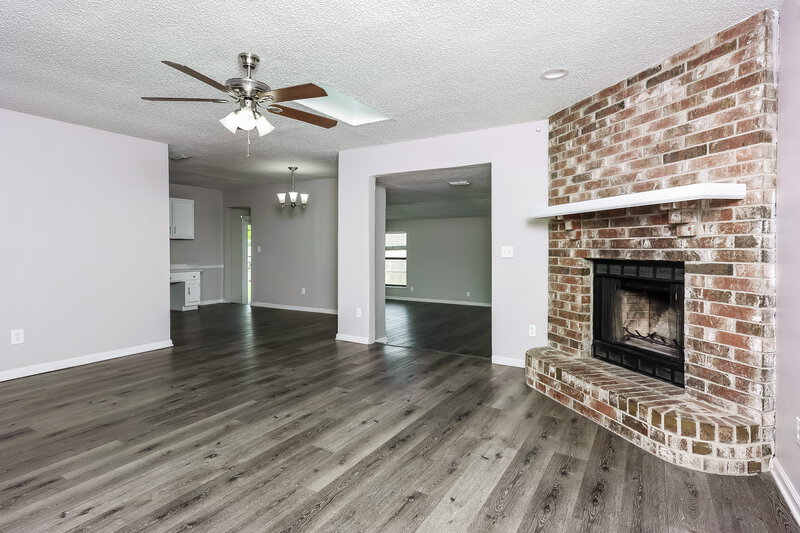 2,070/Mo, 2412 Balsamwood Ct Orange Park, FL 32065 Living Room View 3