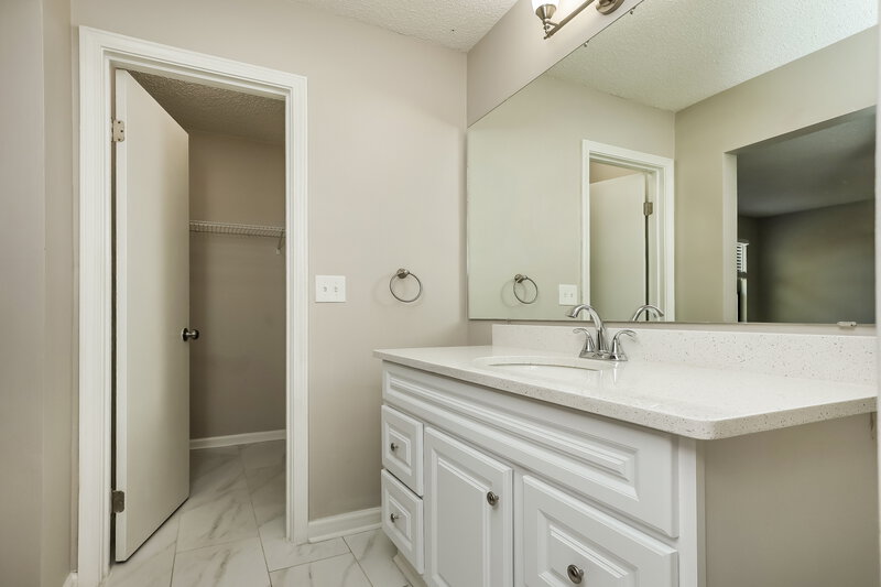 2,070/Mo, 2412 Balsamwood Ct Orange Park, FL 32065 Bathroom View