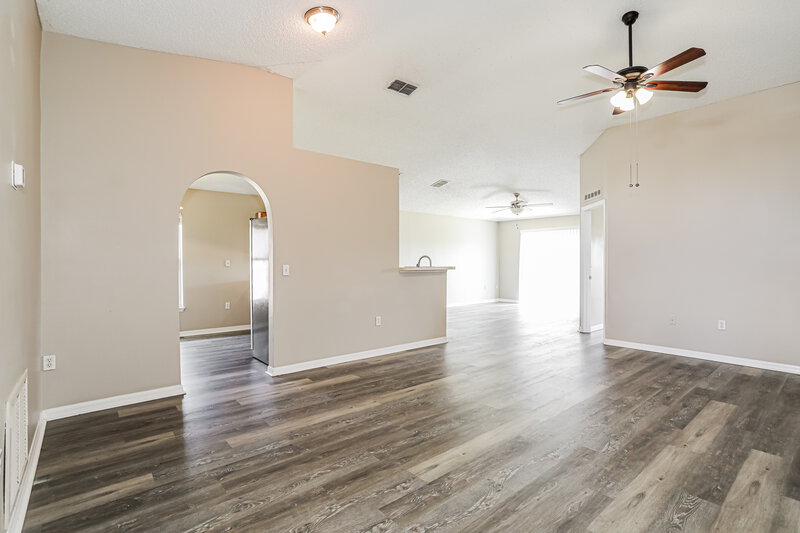1,665/Mo, 3204 Talisman Dr Middleburg, FL 32068 Living Room View 2