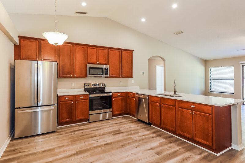 3,900/Mo, 498 Johns Creek Pkwy Saint Augustine, FL 32092 Kitchen View