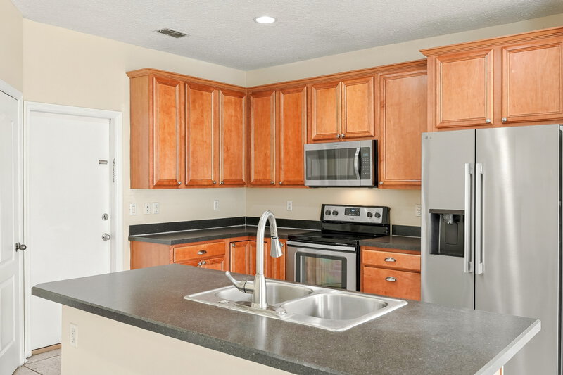 2,470/Mo, 3691 Blue Wing Ct Orange Park, FL 32065 Kitchen View