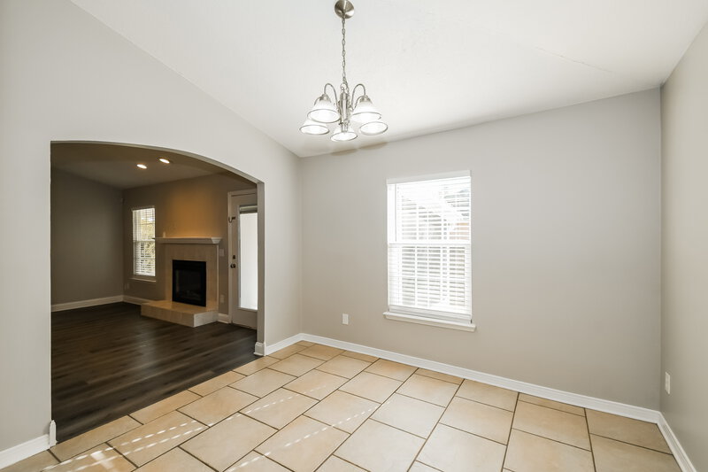 2,025/Mo, 2916 Waters View Cir Orange Park, FL 32073 Dining Room View