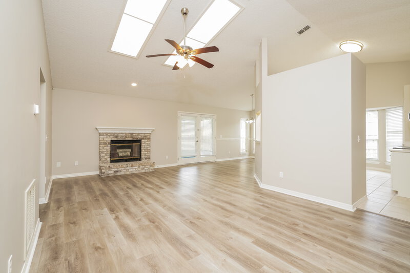 1,850/Mo, 1888 Corinth Ct Middleburg, FL 32068 Living Room View