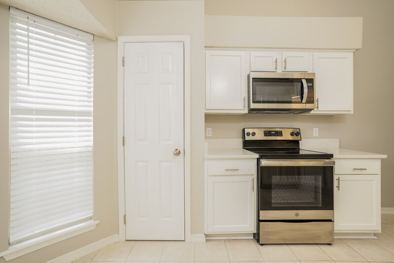 1,850/Mo, 1888 Corinth Ct Middleburg, FL 32068 Living Room View 3
