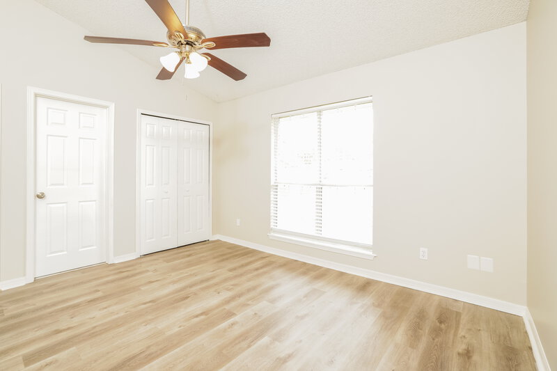 1,850/Mo, 1888 Corinth Ct Middleburg, FL 32068 Main Bedroom View