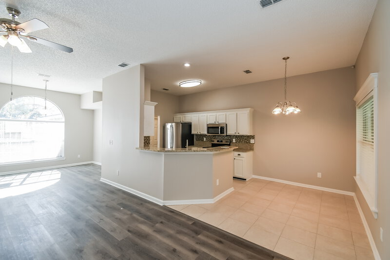 2,120/Mo, 1332 Red Maple Ct Orange Park, FL 32073 Living Room View 3