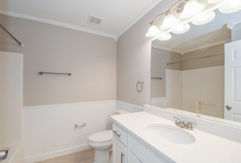 2,120/Mo, 1332 Red Maple Ct Orange Park, FL 32073 Bathroom View