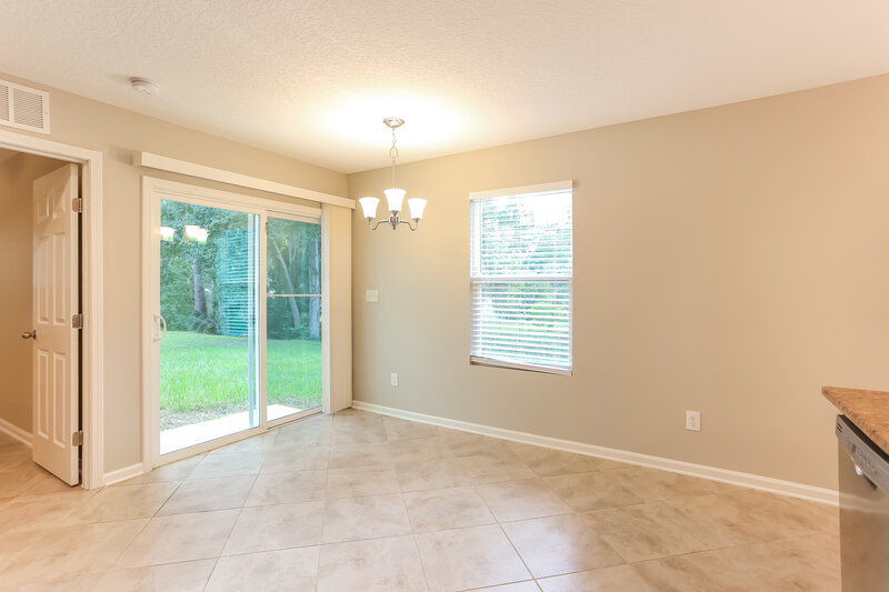 1,960/Mo, 8306 Highfield Ave Jacksonville, FL 32216 Dining Room View