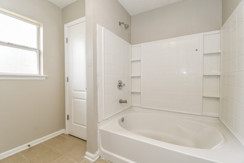 2,045/Mo, 2487 Britney Lakes Ln Jacksonville, FL 32221 Main Bathroom View 2