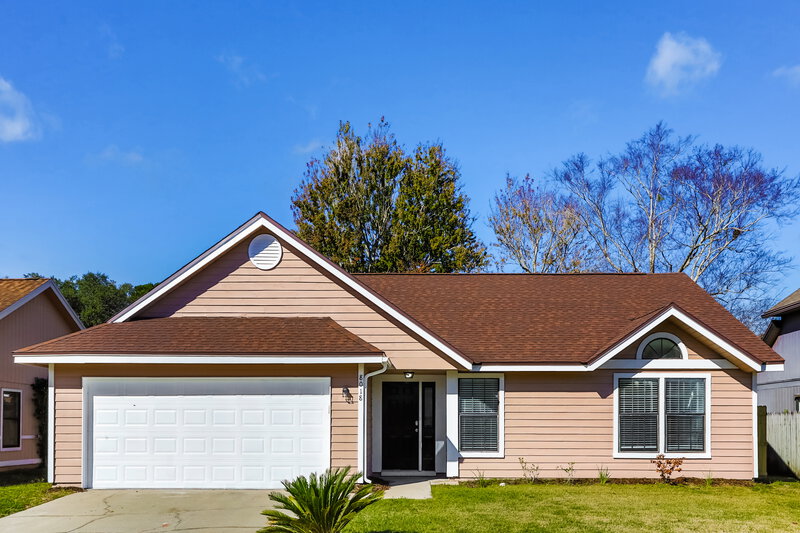 1,715/Mo, 8018 Weather Vane Dr Jacksonville, FL 32244 External View