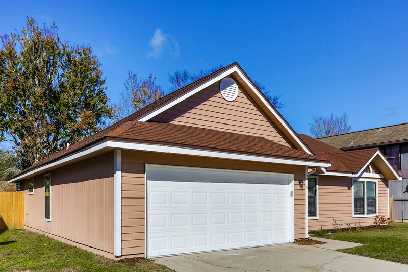 1,715/Mo, 8018 Weather Vane Dr Jacksonville, FL 32244 Front View
