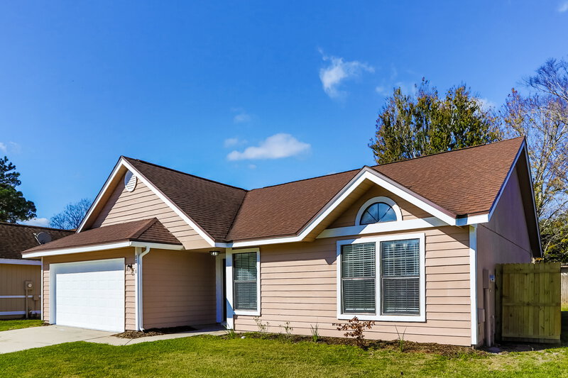 1,715/Mo, 8018 Weather Vane Dr Jacksonville, FL 32244 Front View 2