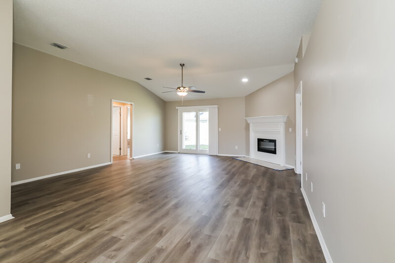 1,715/Mo, 8018 Weather Vane Dr Jacksonville, FL 32244 Living Room View