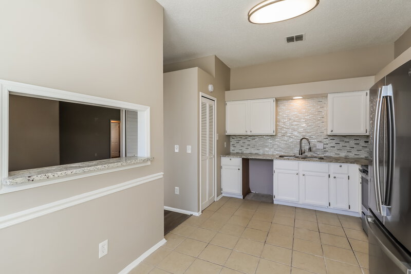 1,715/Mo, 8018 Weather Vane Dr Jacksonville, FL 32244 Breakfast Nook View