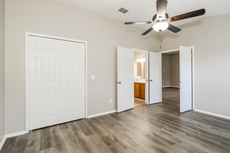 1,715/Mo, 8018 Weather Vane Dr Jacksonville, FL 32244 Main Bedroom View 2