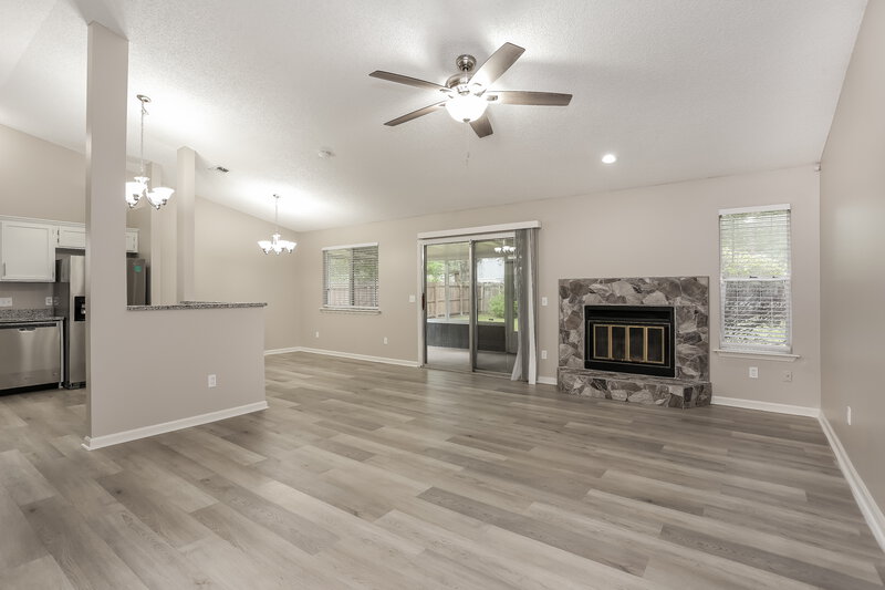 1,710/Mo, 8291 Honeysuckle Ln Jacksonville, FL 32244 Living Room View 2