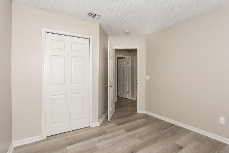 1,710/Mo, 8291 Honeysuckle Ln Jacksonville, FL 32244 Bedroom View 2