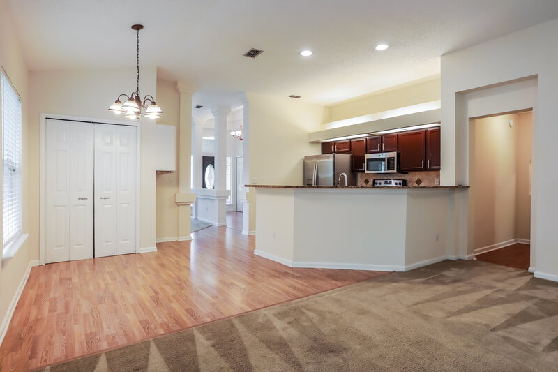 2,265/Mo, 1799 Tall Tree Dr E Jacksonville, FL 32246 Living Room View 2