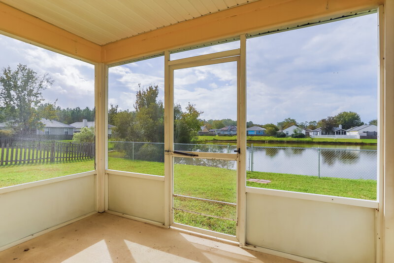 1,615/Mo, 1936 Hunters Trace Cir Middleburg, FL 32068 Sun Room View