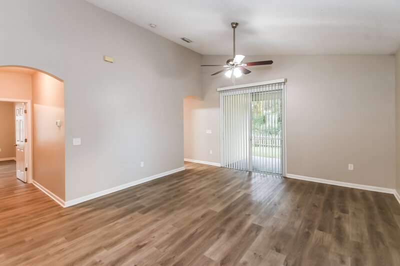 1,975/Mo, 2236 Blackstone Way Saint Augustine, FL 32092 Living Room View