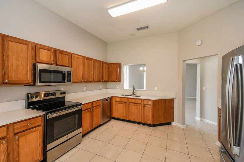 2,080/Mo, 3903 Pebble Brooke Circle South Orange Park, FL 32065 Kitchen View 2