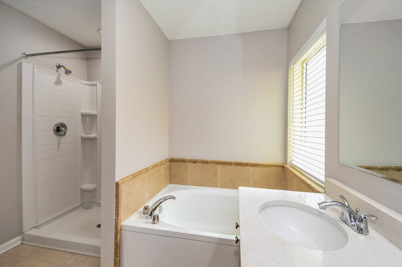 2,080/Mo, 3903 Pebble Brooke Circle South Orange Park, FL 32065 Main Bathroom View 3